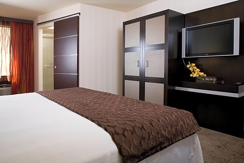 Gold Coast Hotel & Casino