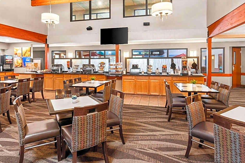 Comfort Inn West