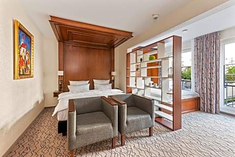 Superior Family Room