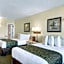 Ramada by Wyndham Panama City Beach / Beachfront