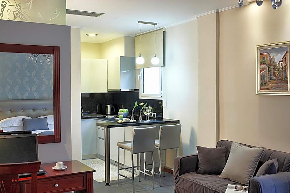 Ava Hotel and Suites