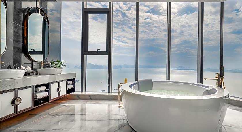 Radisson Blu Hotel, Ha Long Bay