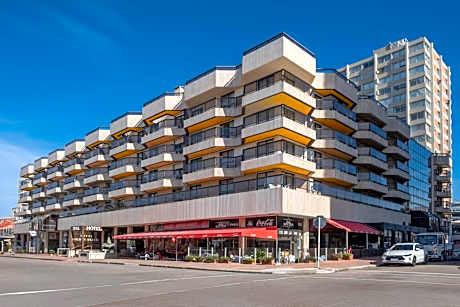 Golden Beach Resort & Spa