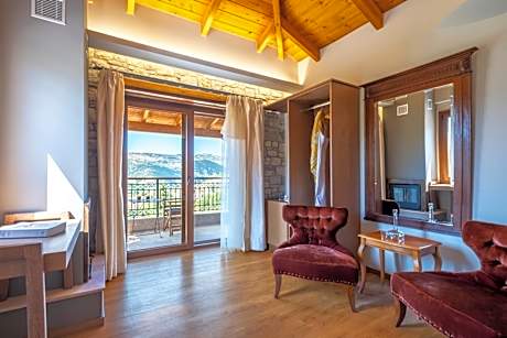 Suite with City View