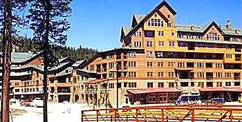 Zephyr Mountain Lodge