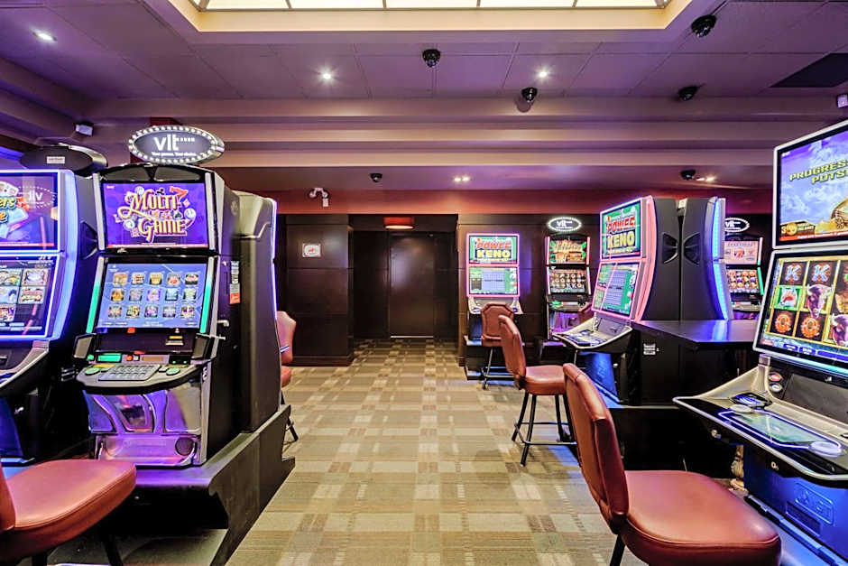 Best Western Premier Denham Inn & Suites