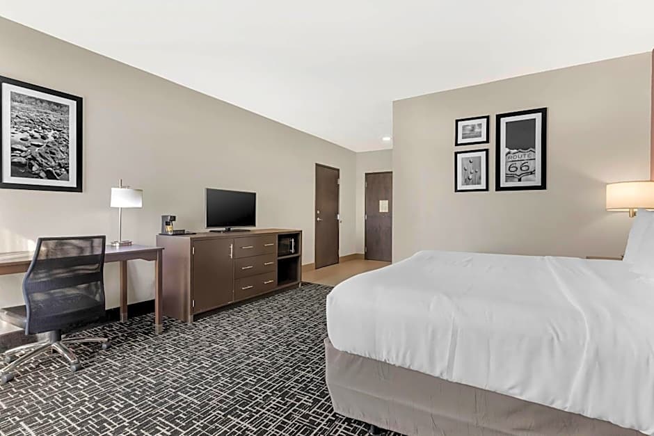 Comfort Inn & Suites