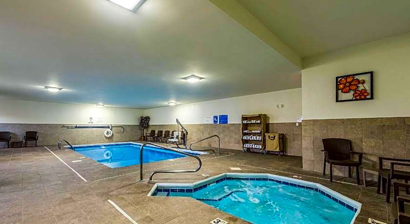 Comfort Inn & Suites Dayton North