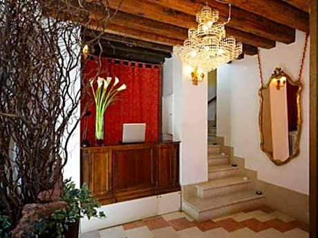 Classic Single Room