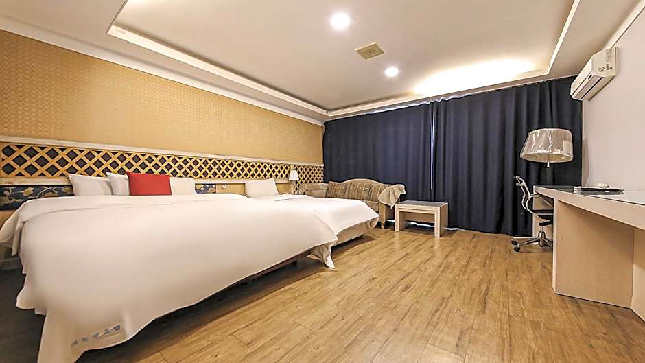Metro Tourist Hotel Cheonan