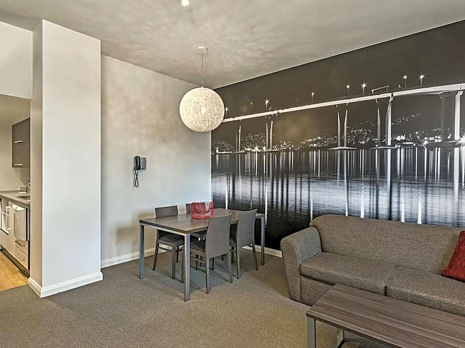 Mantra One Sandy Bay Road Hobart
