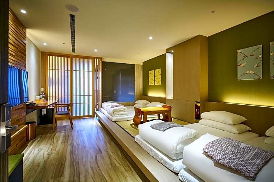 Photo 1 of 3 of Japanese Style, Garden View