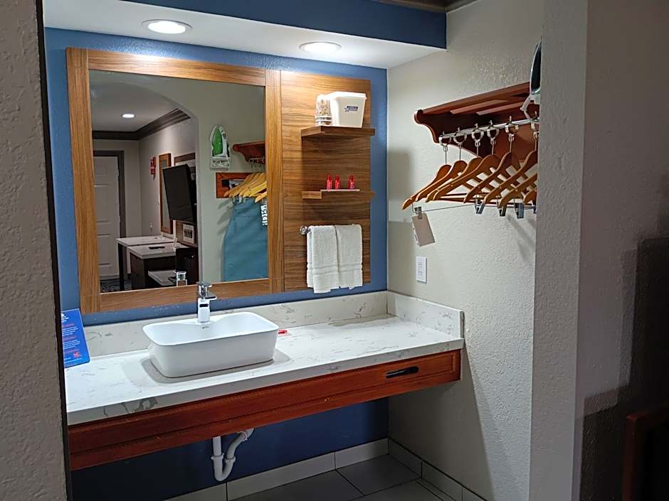 Americas Best Value Inn & Suites Alvin Houston
