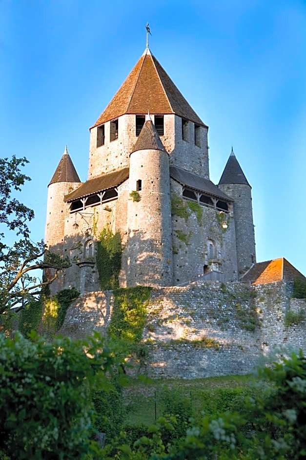 Hotel Aux Vieux Remparts, The Originals Relais (Relais du Silence)