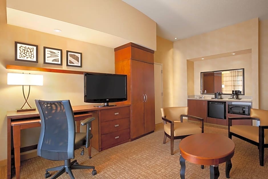 Sonesta Essential Junction City