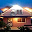 A Houses Homestay