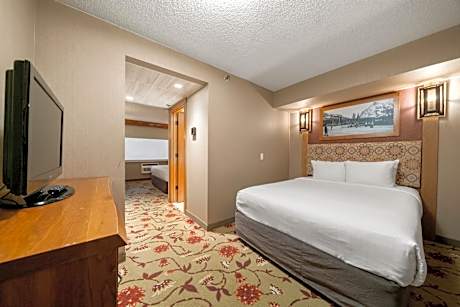 Superior Split King Queen Room