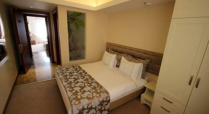 Grand Washington Hotel