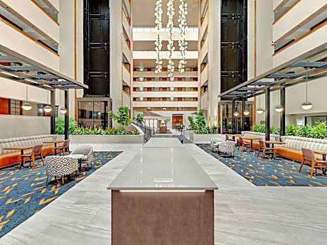 Embassy Suites By Hilton Hotel Oklahoma City-Will Rogers Airport