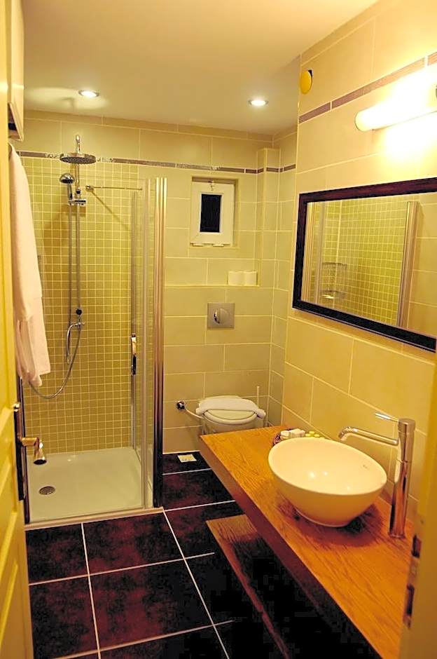 OTEL FAHRI