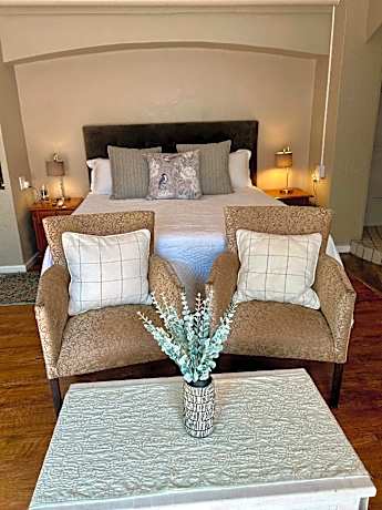 Standard King Room with Kitchenette