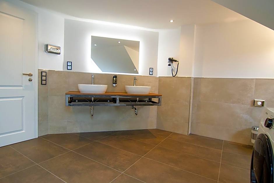 Schiefer Suite Hotel & Apartments