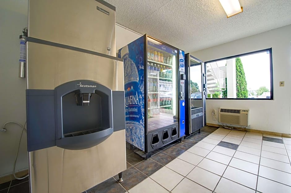 Motel 6-Seattle, WA - Airport