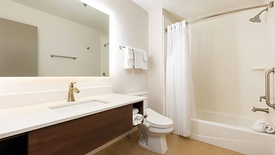 Holiday Inn Express Bellingham By IHG