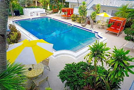 Club Lux Resort By The Beach