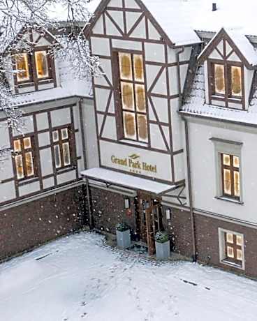 Grand Park Hotel