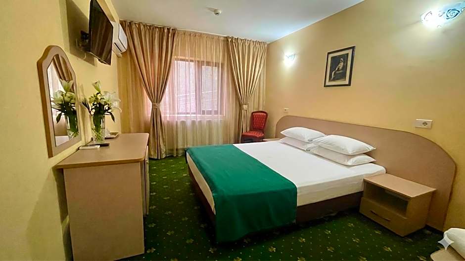 Hotel Sallaris Monteoru