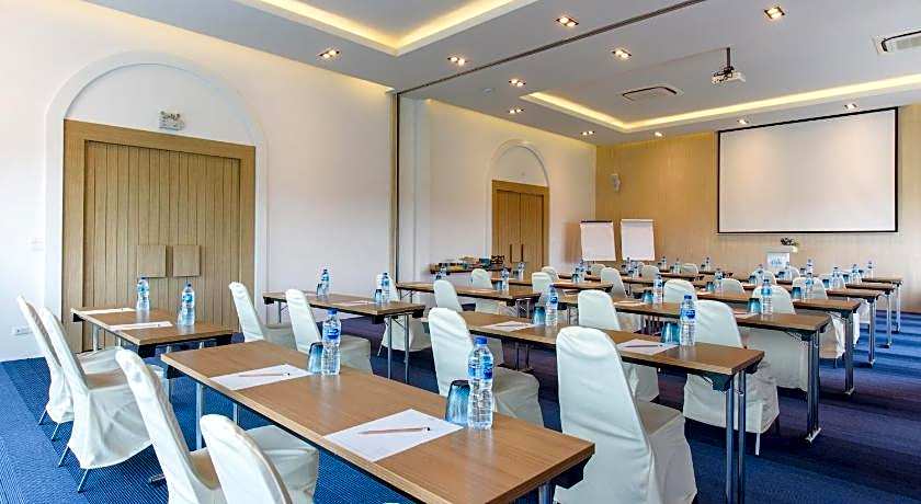 Costa Village Bangsaray