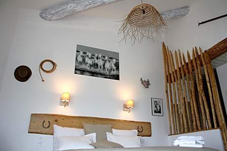 Queen Room with Garden View