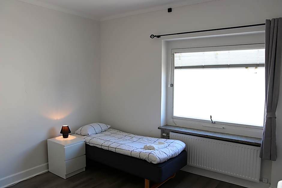 Alyhr Apartments