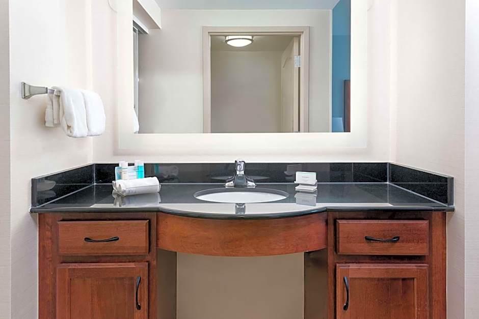Homewood Suites By Hilton Cleveland / Beachwood