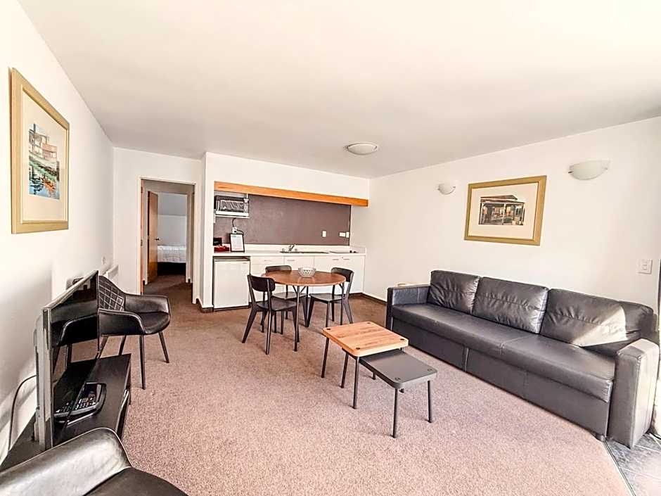 Amity Serviced Apartments
