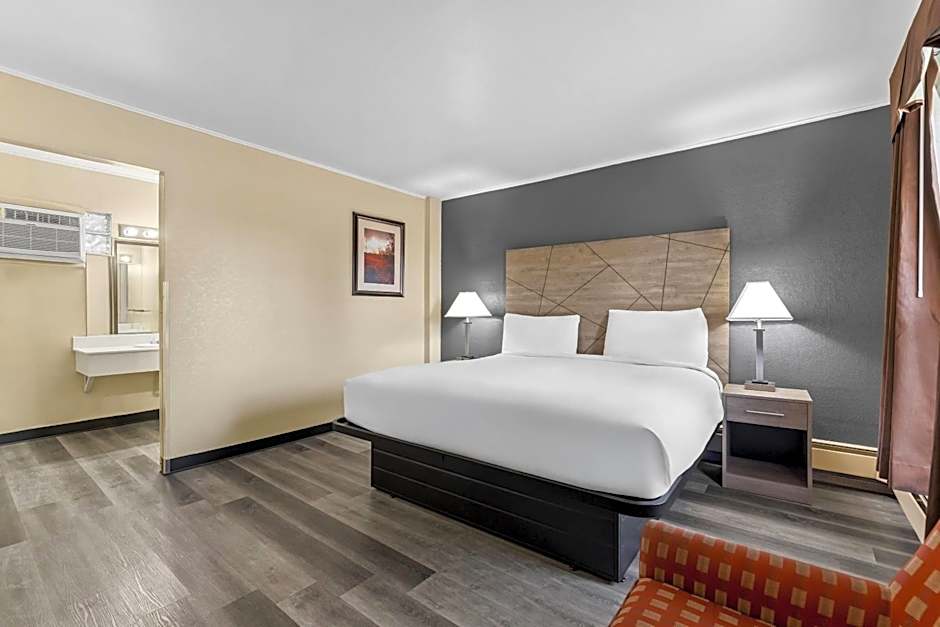 Travelodge by Wyndham Rapid City