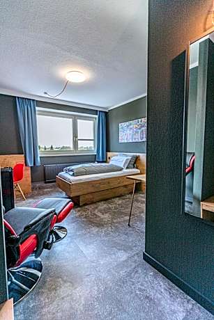 Deluxe Single Room