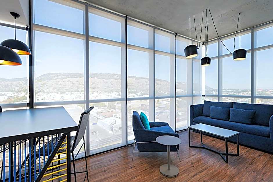 Aloft Guadalajara Sur