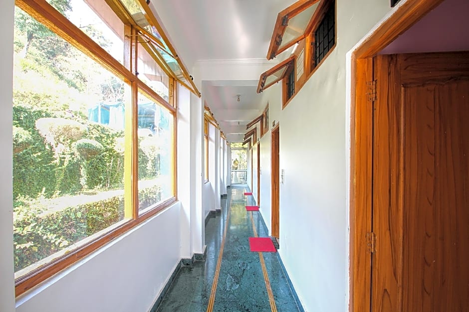 Hotel Lake Inn - A Luxury Lake View Hotel