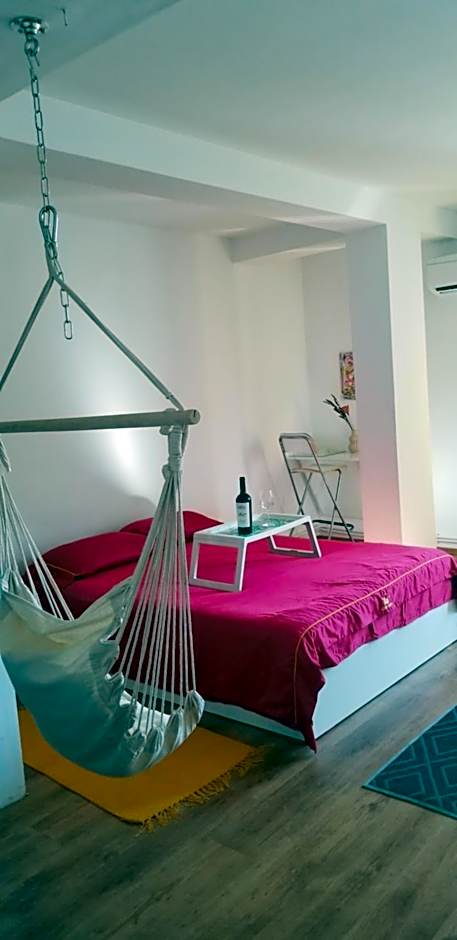 Private room at Ceausescu's place in Old City Unirii Square