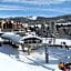 NEW! Marriott Slope View Ski & Summer Luxury Studio Sleeps 4 Full kitchen, Amenities & Paid Parking
