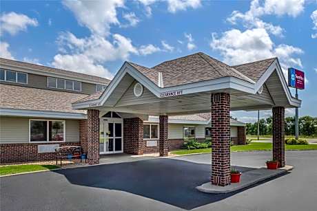 SureStay Plus Hotel by Best Western Litchfield