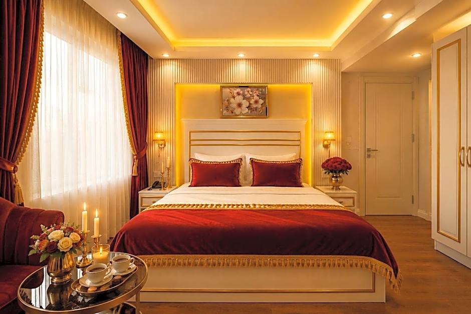 Photo 1 of 8 of Luxury Quadruple Room