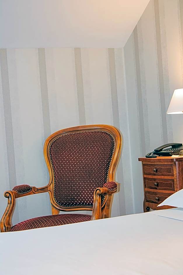 Hotel La Villa Fleurie