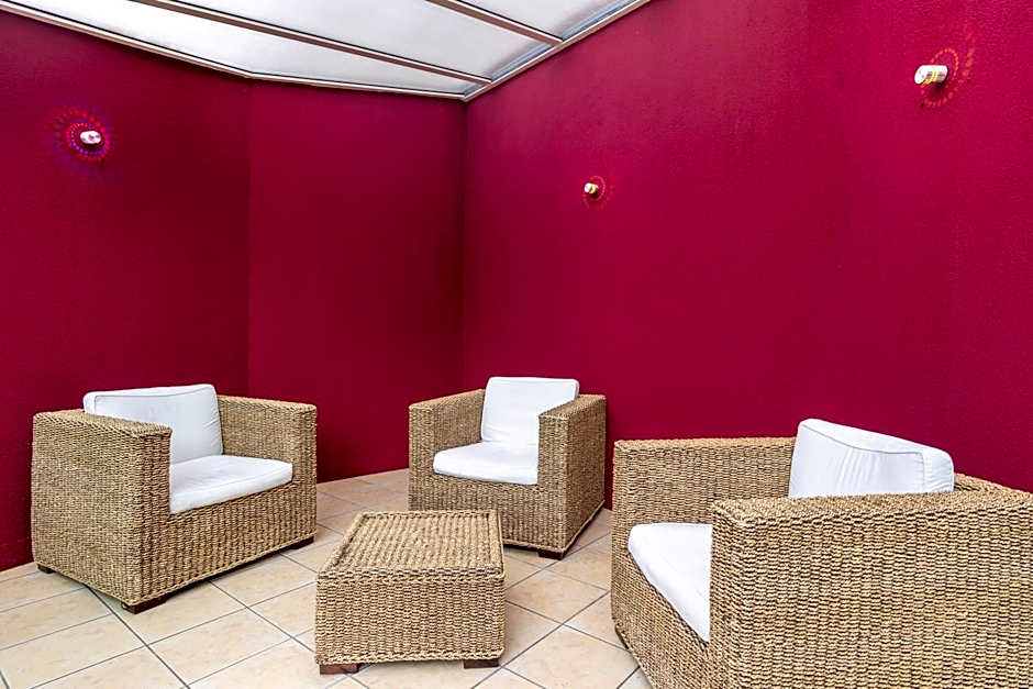 Best Western Hotel & SPA Pau Lescar Aeroport