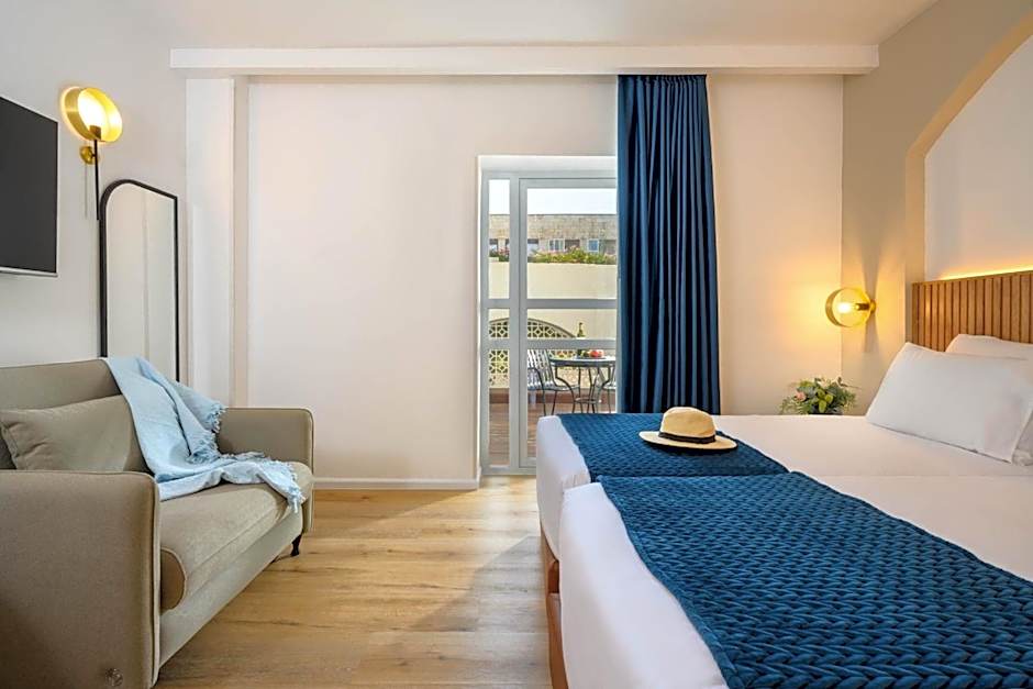 Photo 1 of 5 of Deluxe 2 Beds, Balcony
