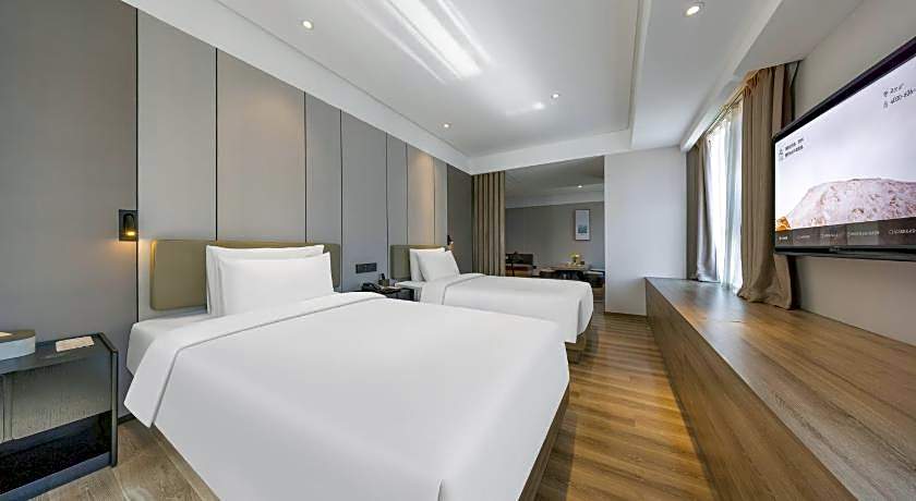 Atour Hotel Kunming Dian Lake