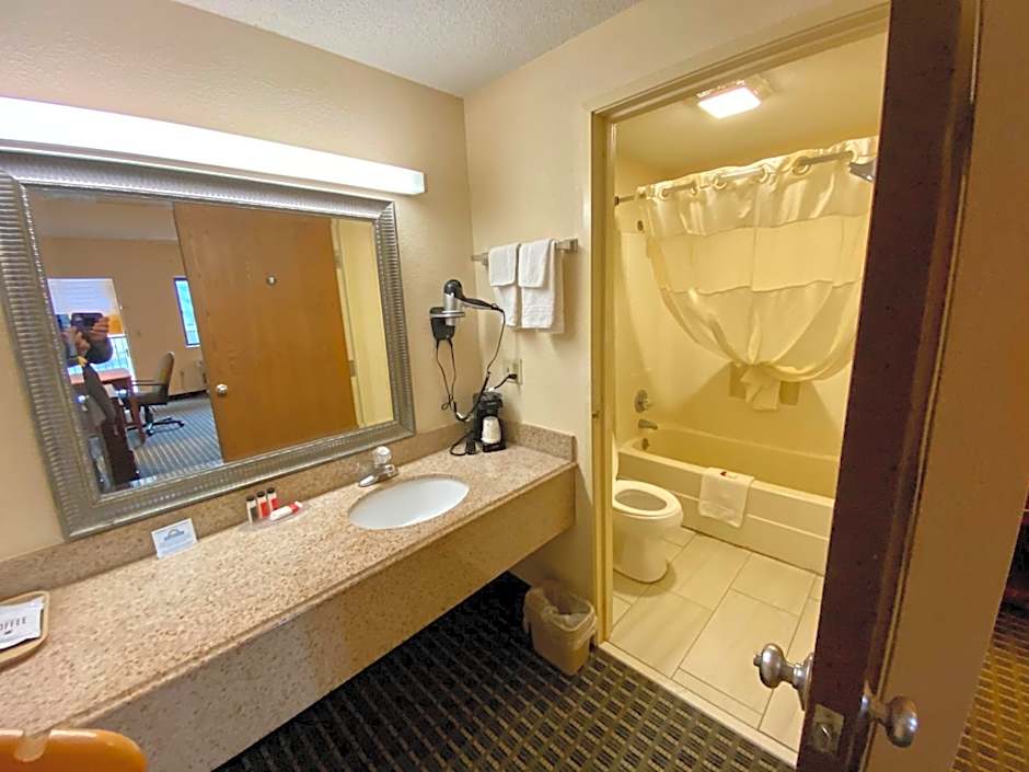 Days Inn by Wyndham Morehead