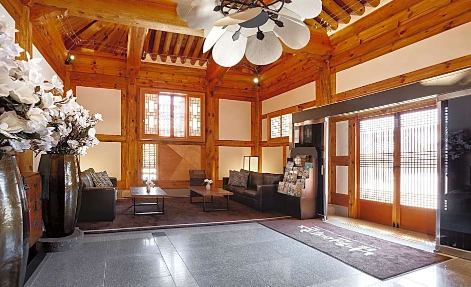 Hanok Hotel Namwonyechon By Kensington